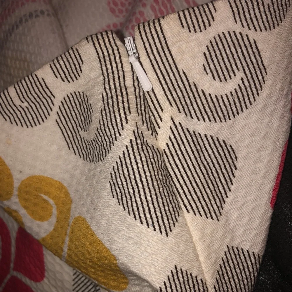 HAROLD’S 100% COTTON SKIRT SIZE 12 (RED, GRAY,BLACK, YELLOW) - Picture 4 of 10